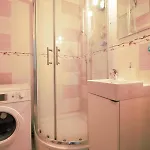 Cozy, Bright With Free Parking Homestay