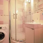 Cozy, Bright With Free Parking Homestay *