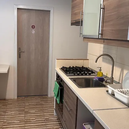 Cozy, Bright With Free Parking ברטיסלאבה