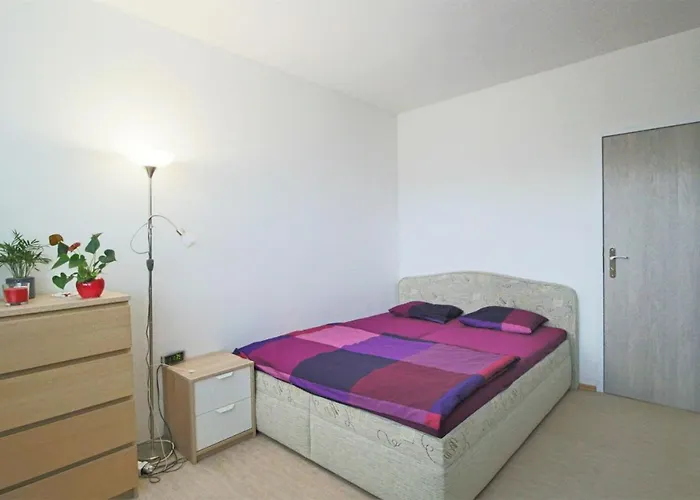 Cozy, Bright With Free Parking Проживання в сім'ї Братислава