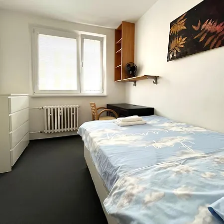Homestay szállás Cozy, Bright With Free Parking Pozsony